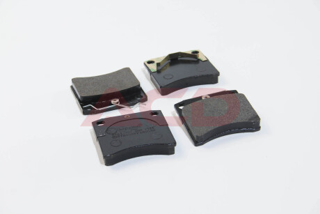 Колодки тормозные передние AUTOTECHTEILE 3698012