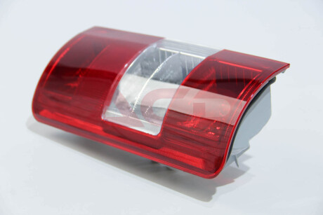 Фара задня AUTOTECHTEILE 5030217