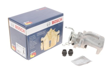 СУПОРТ ЗАДНIЙ ПРАВИЙ BOSCH 0 986 135 048