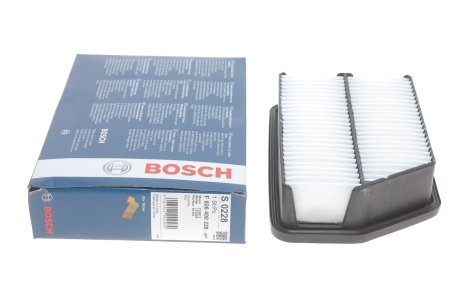 Фильтр воздуха BOSCH F026400228 (фото 1)