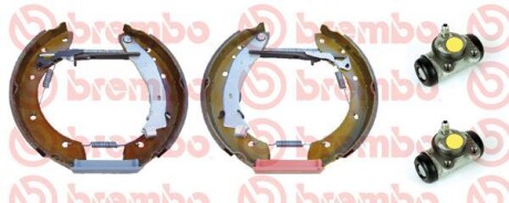 Комплект тормозных колодок BREMBO K61068