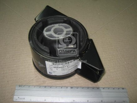 Подушка ДВС Epica 2,0 АКПП зад GM 96640071