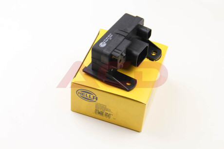 Реле свечей накала W639/906/904-901/w220/211/200 1.7-2.5 CDI 93- HELLA 4RV008188571