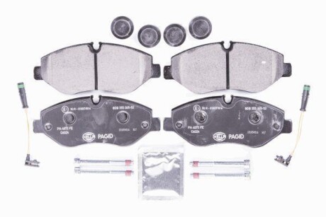 Комплект тормозных колодок, дисковый механизм HELLA 8DB355005-521