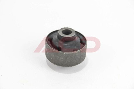 Сайлентблок рычага подвески Mitsubishi Asx, Outlander, Lancer/Citroen C4, C-Crosser/Peugeot 4008, 4007 (10-) HUTCHINSON 590381