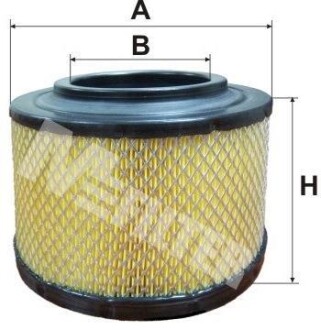 Фільтр повітряний Hilux 2.5/3.0 01- M-FILTER A 8024