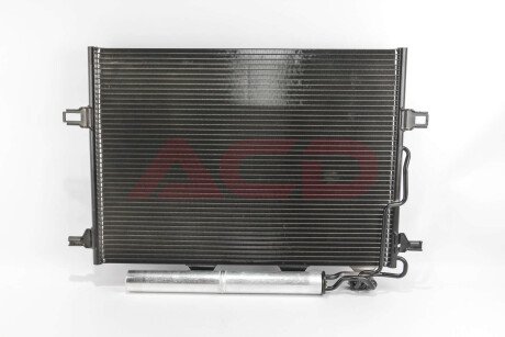 Радіатор кондиціонера MAHLE / KNECHT AC318001S