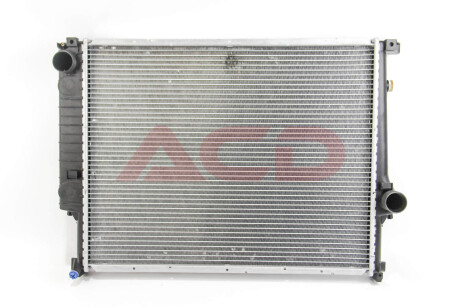 Радіатор охолодження двигуна E36 2.0-3.2 90-99 MAHLE / KNECHT CR 328 000P