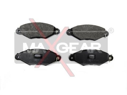 Колодки тормозные передние дисковые MAXGEAR 19-0555