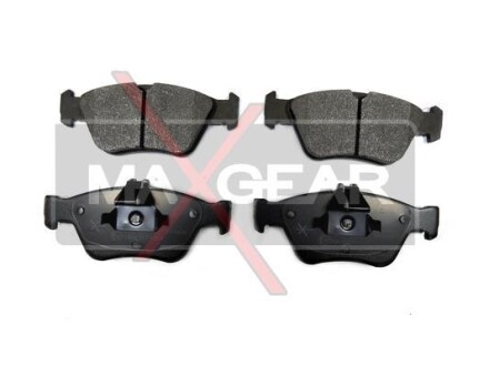 Колодки тормозные передние дисковые MAXGEAR 19-0620