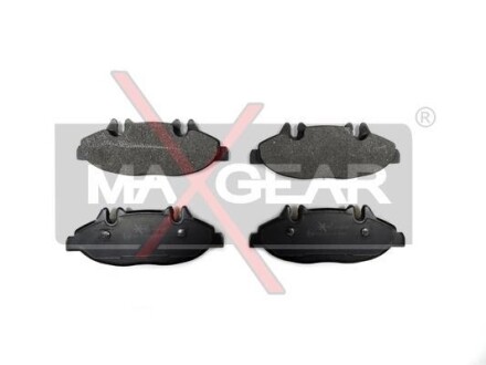 Колодки тормозные передние дисковые MAXGEAR 19-0669