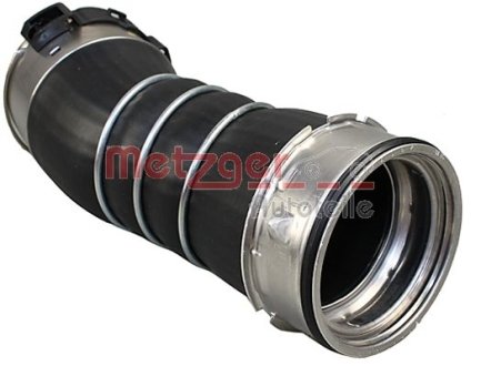 Патрубок інтеркулера (R) BMW X5 (F15/F85)/X6 (F16/F86) 3.0d 13-19 (N57) METZGER 2400422