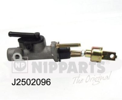 Циліндр зчеплення головний NIPPARTS J2502096