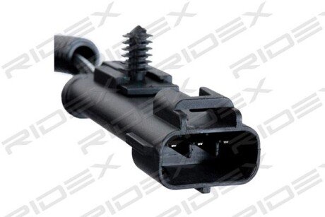 Автозапчасть RIDEX 833C0182