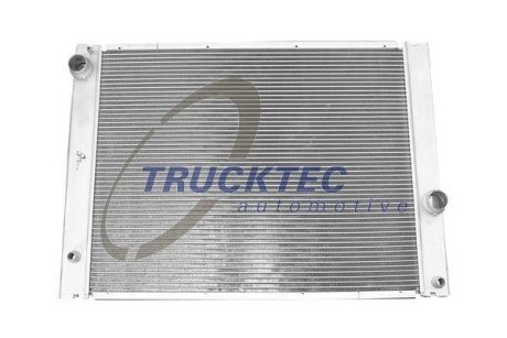 Радіатор, охолодження двигуна AUTOMOTIVE TRUCKTEC 0811033