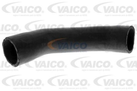 Патрубок интеркулера Skoda Fabia/VW Polo 1.4 TDI 99-07 VAICO V102890
