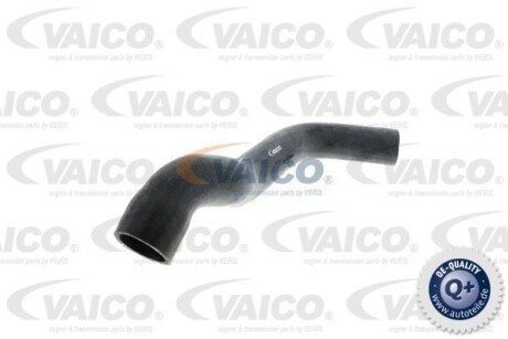 Патрубок системи охолодження VAICO V300148