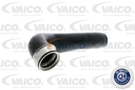 Шланг інтеркулера (Випускна сторона) MERCEDES VIANO (W639), VITO / MIXTO (W639), VITO (W639) 2.1D-3.7 09.03- VAICO V302245