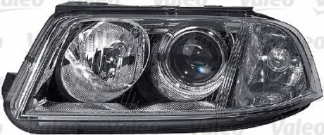 Фара автомобільна Valeo 044569