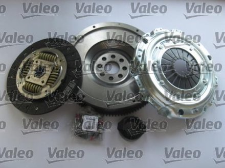 Комплект сцепления "Kit4P Valeo 835082