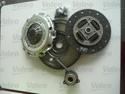 К-кт зчеплення з маховиком Valeo 845039